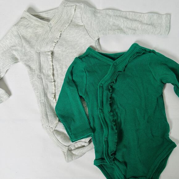 Mother's Promise Bundle of 2 Green & Gray Long Sleeve Ruffle Bodysuit Sz 3-6 mo - Picture 1 of 10